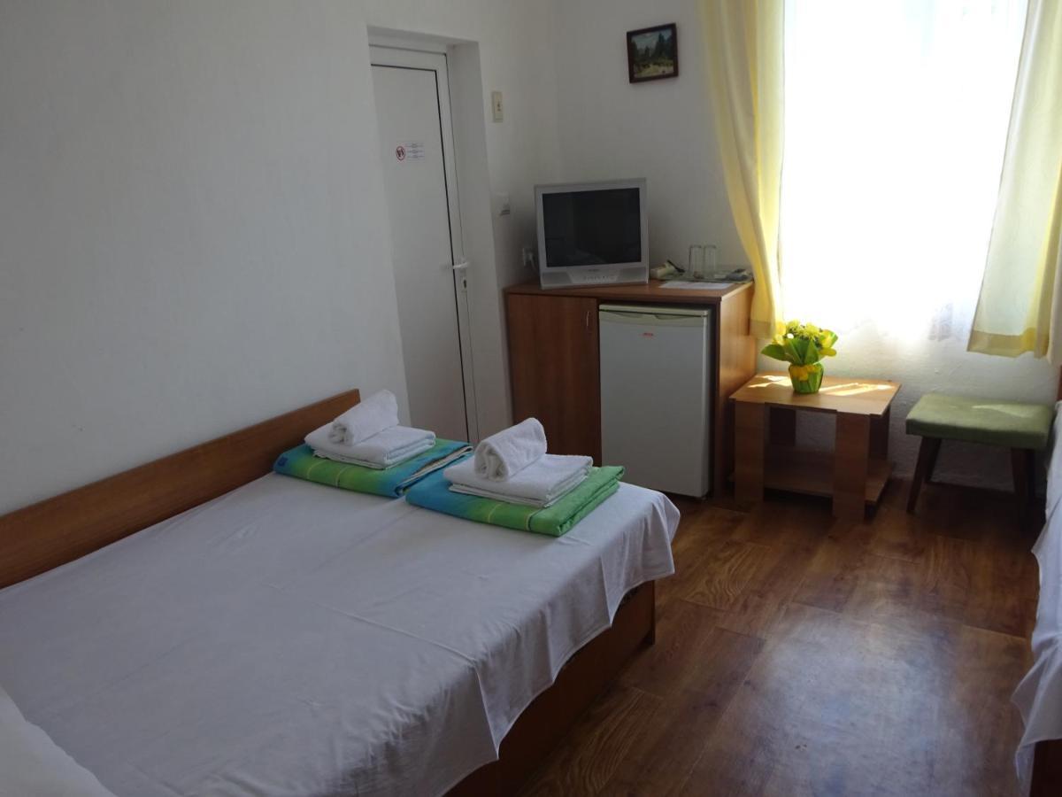 Hrisi Hotel Черноморец Екстериор снимка