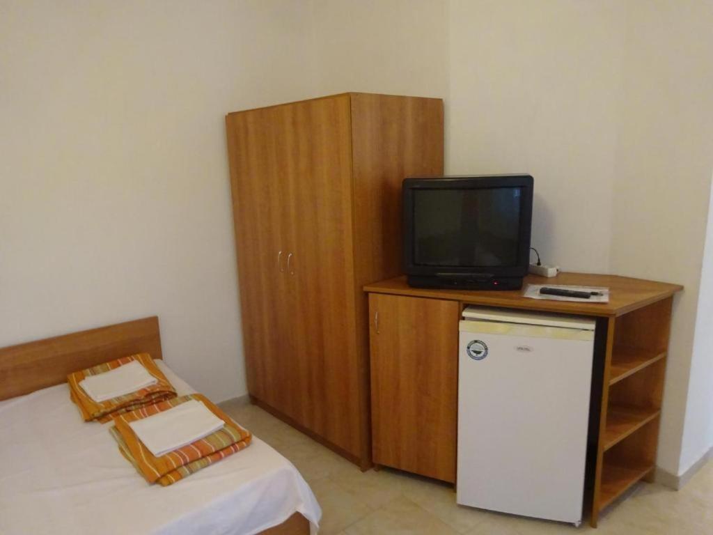 Hrisi Hotel Черноморец Екстериор снимка
