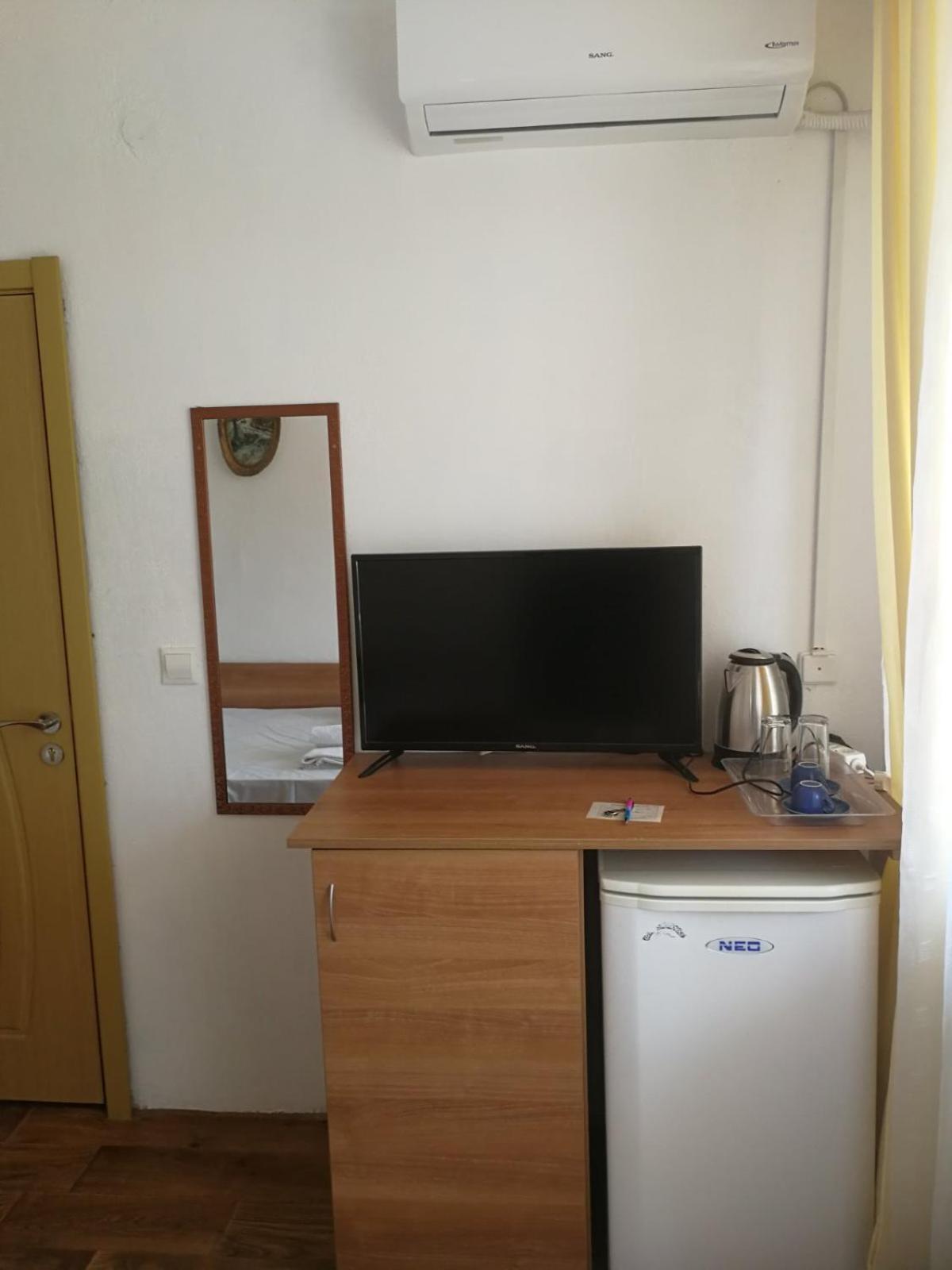 Hrisi Hotel Черноморец Екстериор снимка