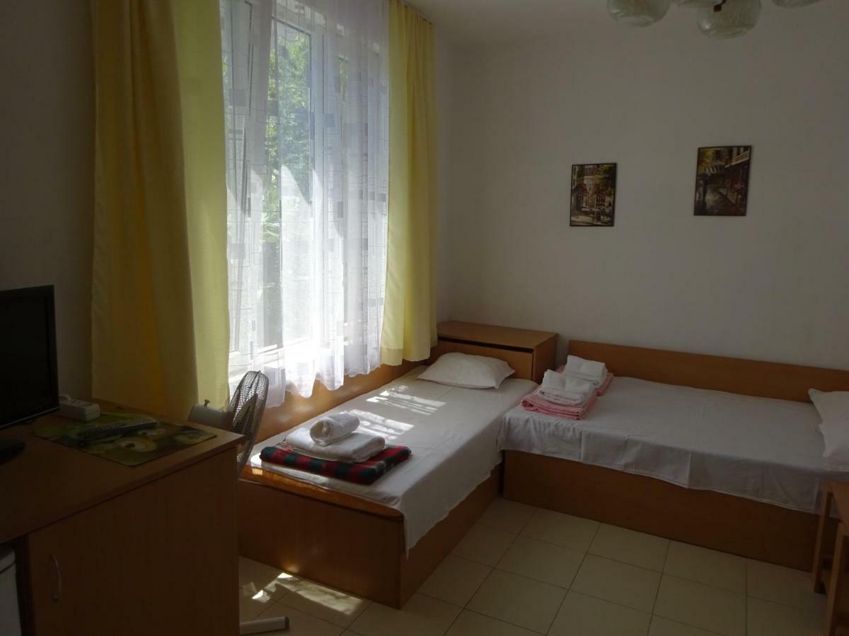 Hrisi Hotel Черноморец Екстериор снимка