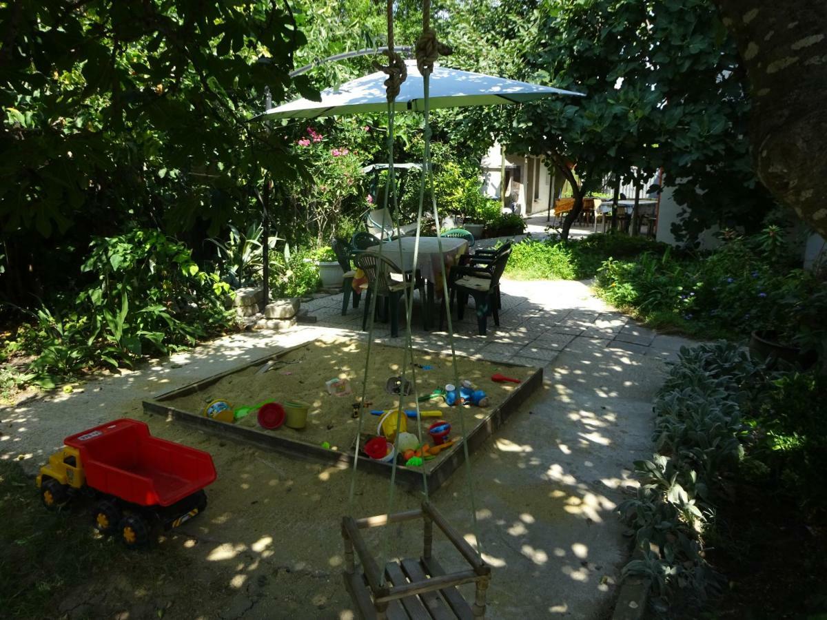 Hrisi Hotel Черноморец Екстериор снимка
