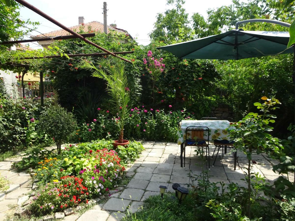 Hrisi Hotel Черноморец Екстериор снимка